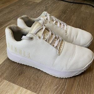 White 9.5 Women’s NOBULL Trainer +